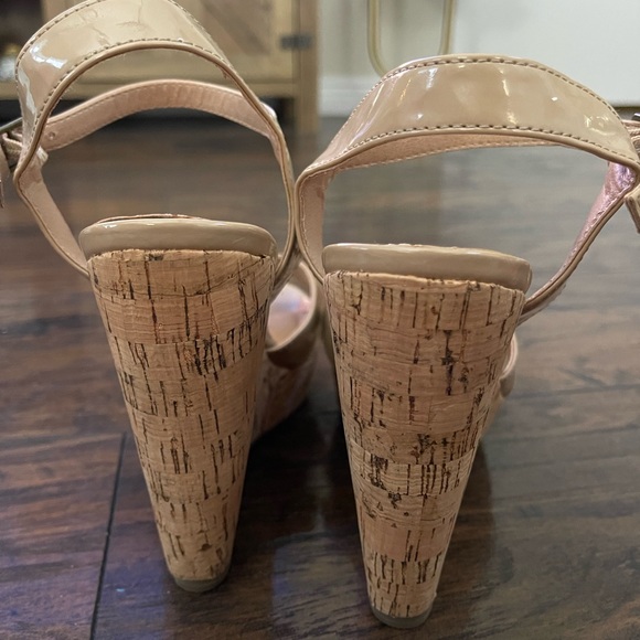 Steve Madden Wedge Sandals - Picture 4 of 7